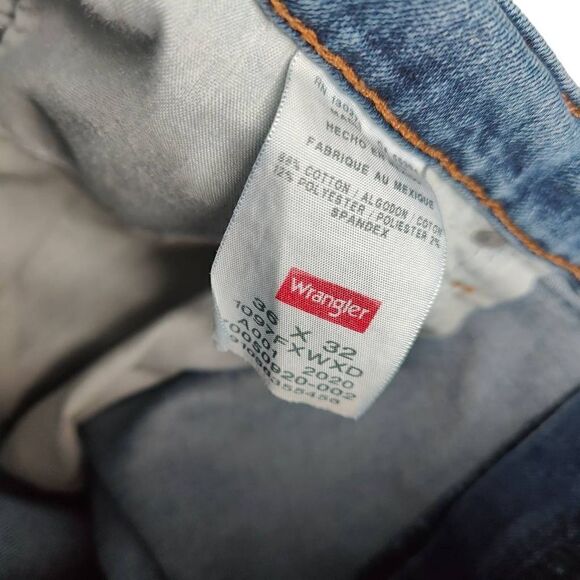 Wrangler Oversized Distressed Marked Work Denim Jeans - Picture 5 of 10